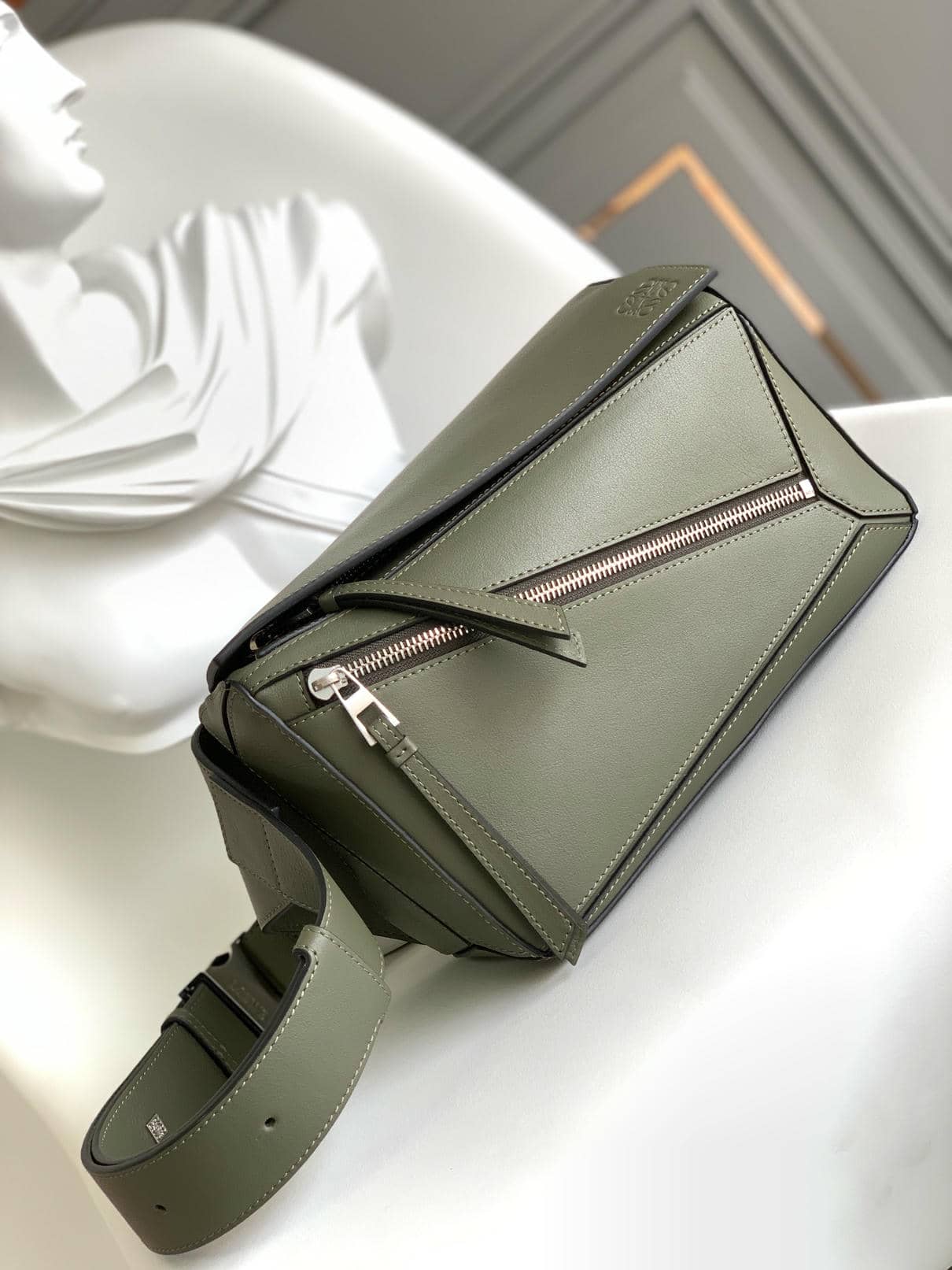 0001-Chest bag